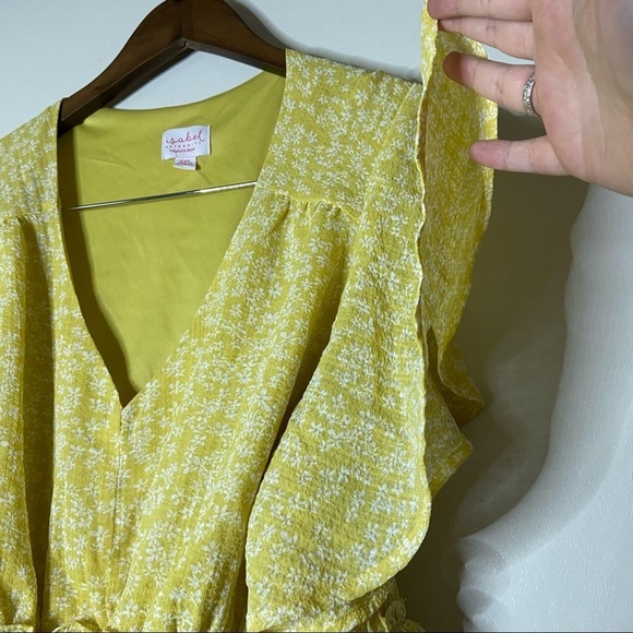 NWOT Floral Ruffle Blouse Maternity Yellow Cascade Sleeve Spring Summer XXL - Picture 3 of 9